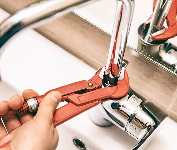 Expert Leak Repair Plumber in Lake Grove, NY